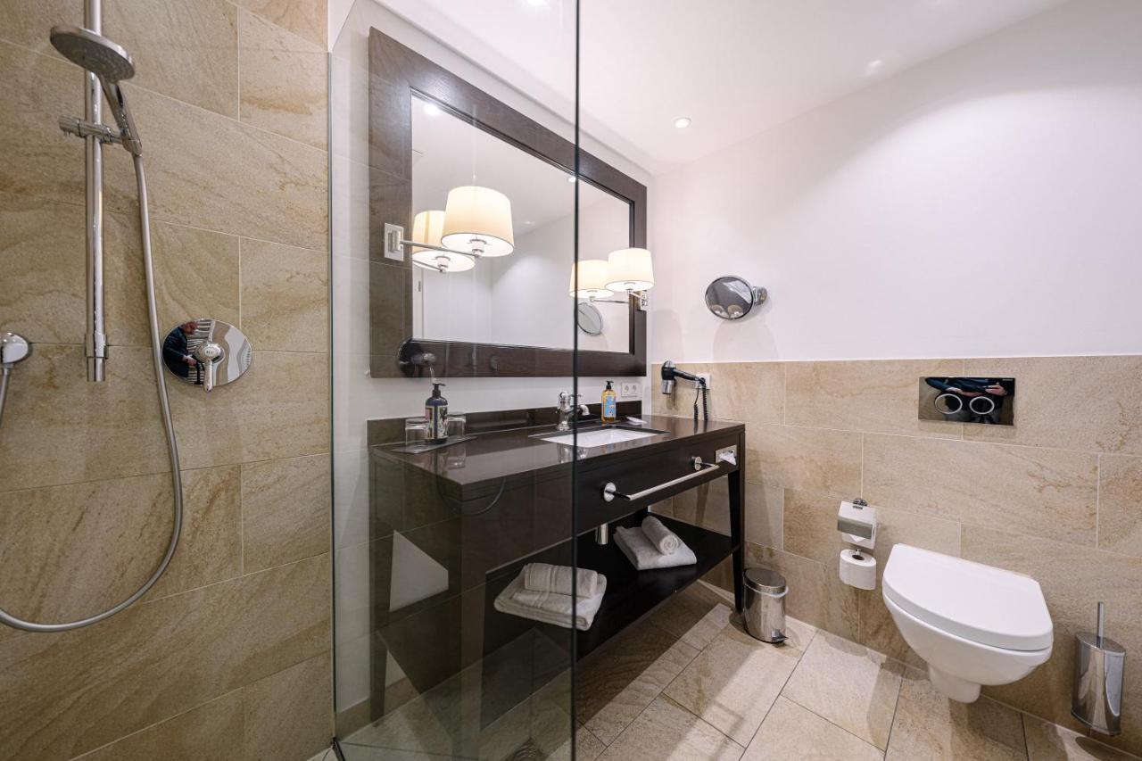 Parkhotel Surenburg Хёрстель Экстерьер фото