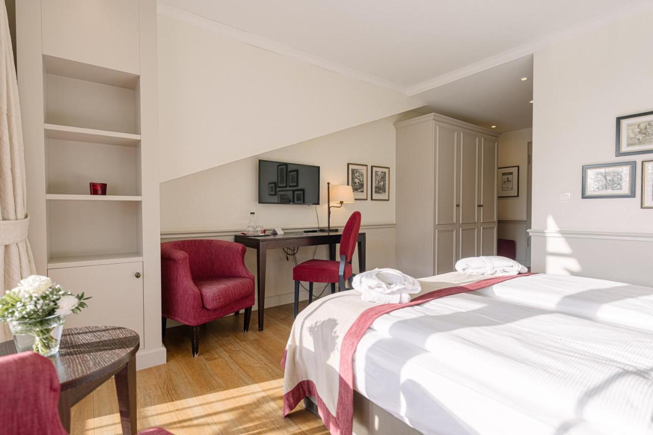Parkhotel Surenburg Хёрстель Экстерьер фото