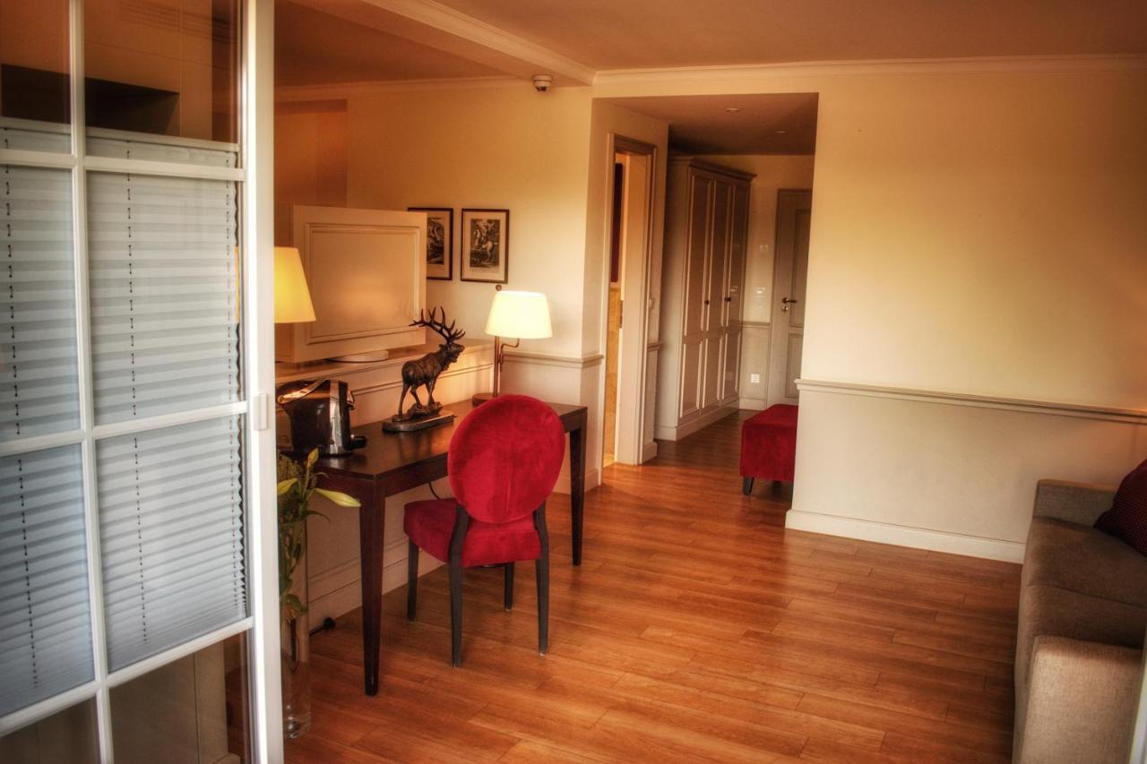 Parkhotel Surenburg Хёрстель Экстерьер фото