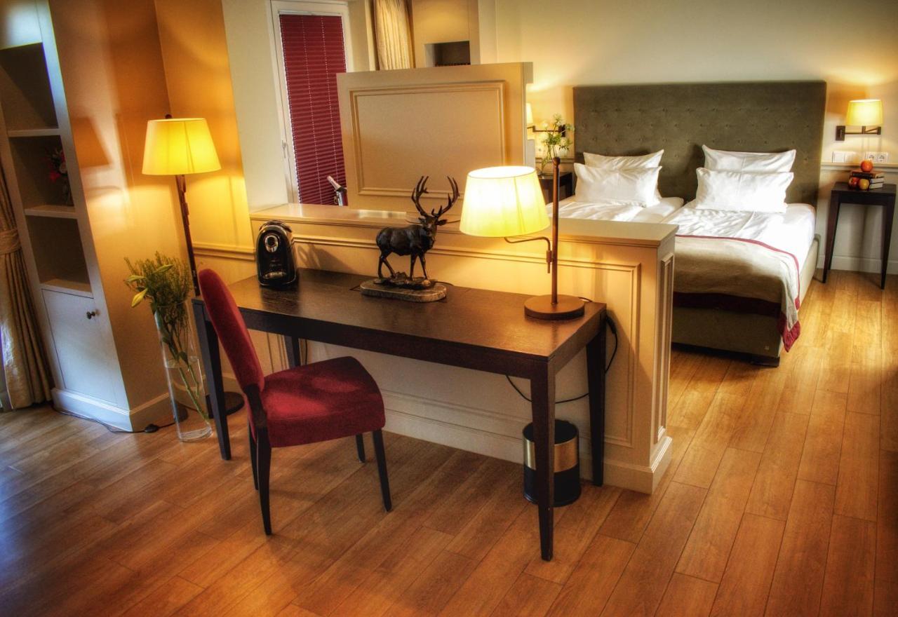 Parkhotel Surenburg Хёрстель Экстерьер фото